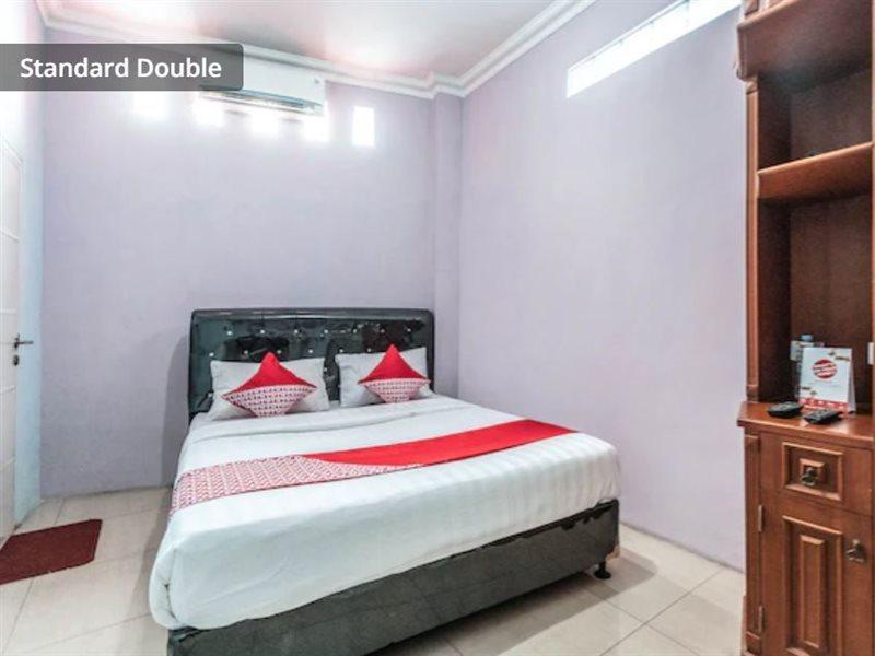 Puspita Homestay Mitra Reddoorz Bekasi Eksteriør bilde