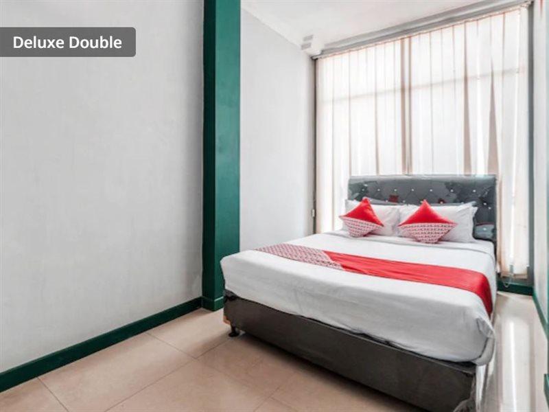 Puspita Homestay Mitra Reddoorz Bekasi Eksteriør bilde