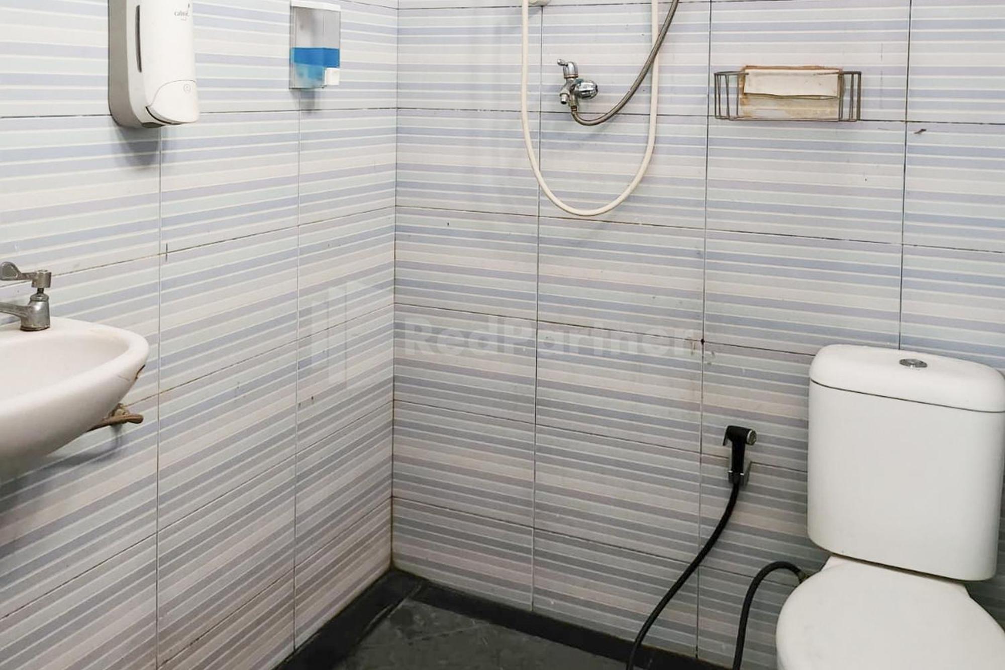 Puspita Homestay Mitra Reddoorz Bekasi Eksteriør bilde