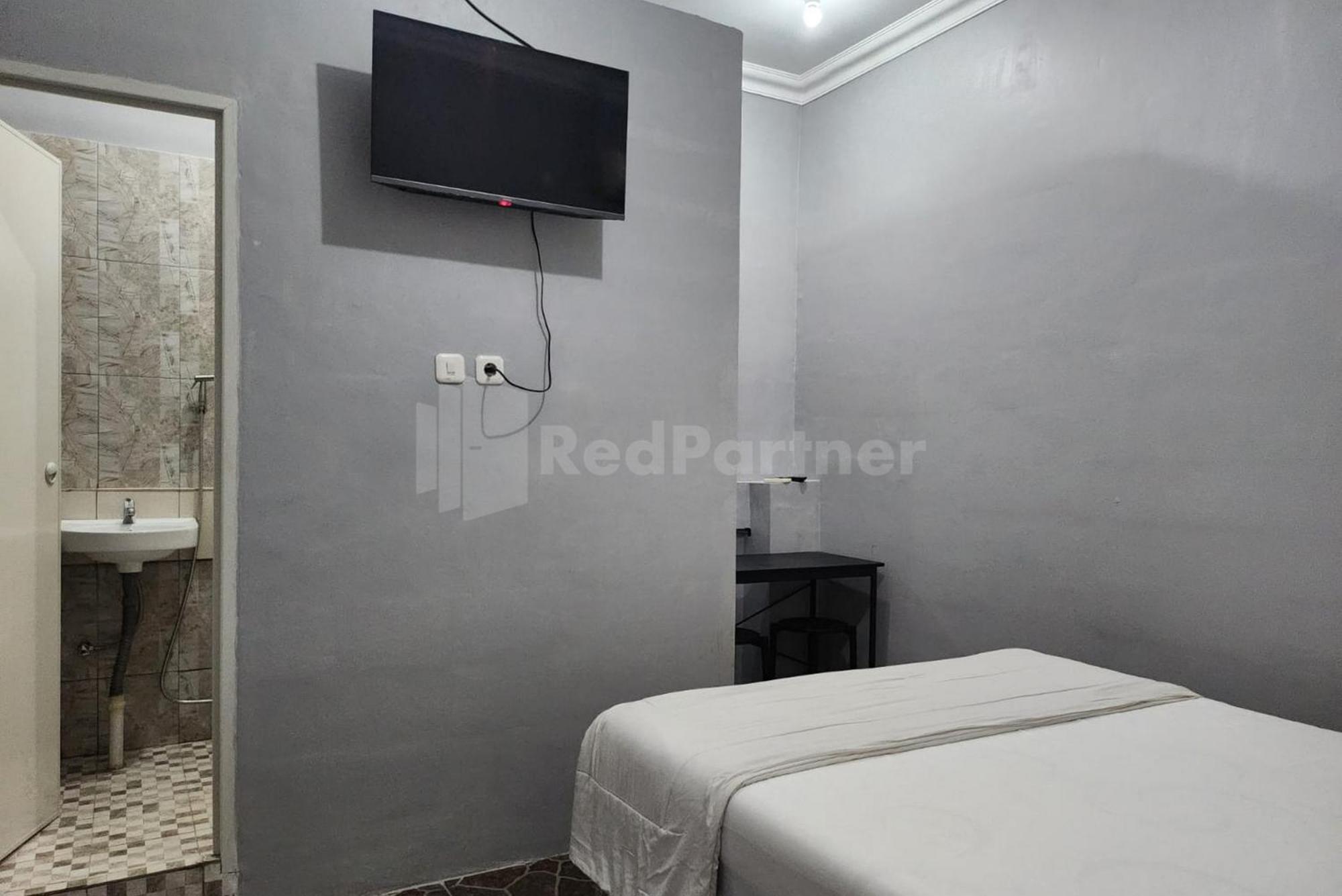 Puspita Homestay Mitra Reddoorz Bekasi Eksteriør bilde