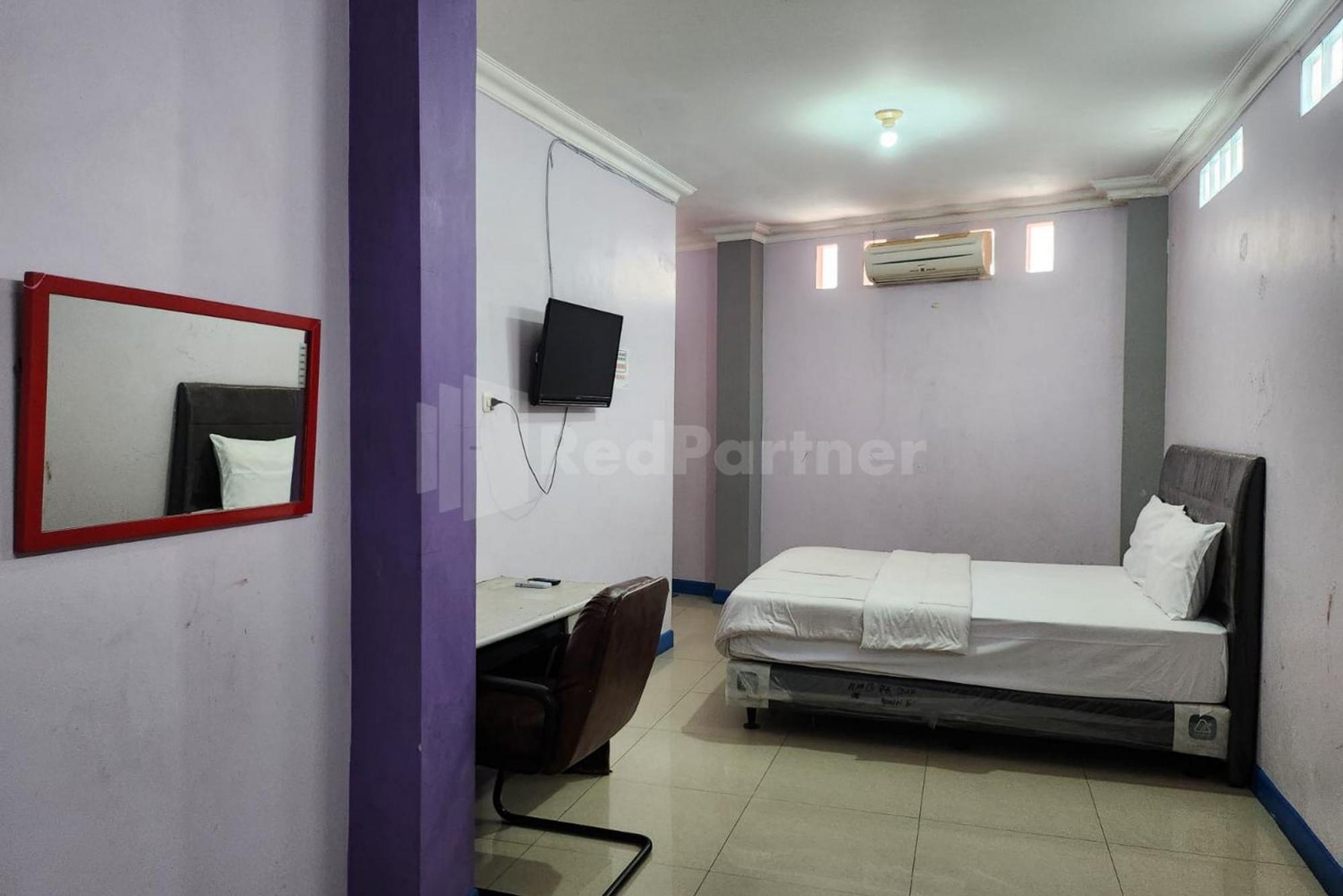 Puspita Homestay Mitra Reddoorz Bekasi Eksteriør bilde