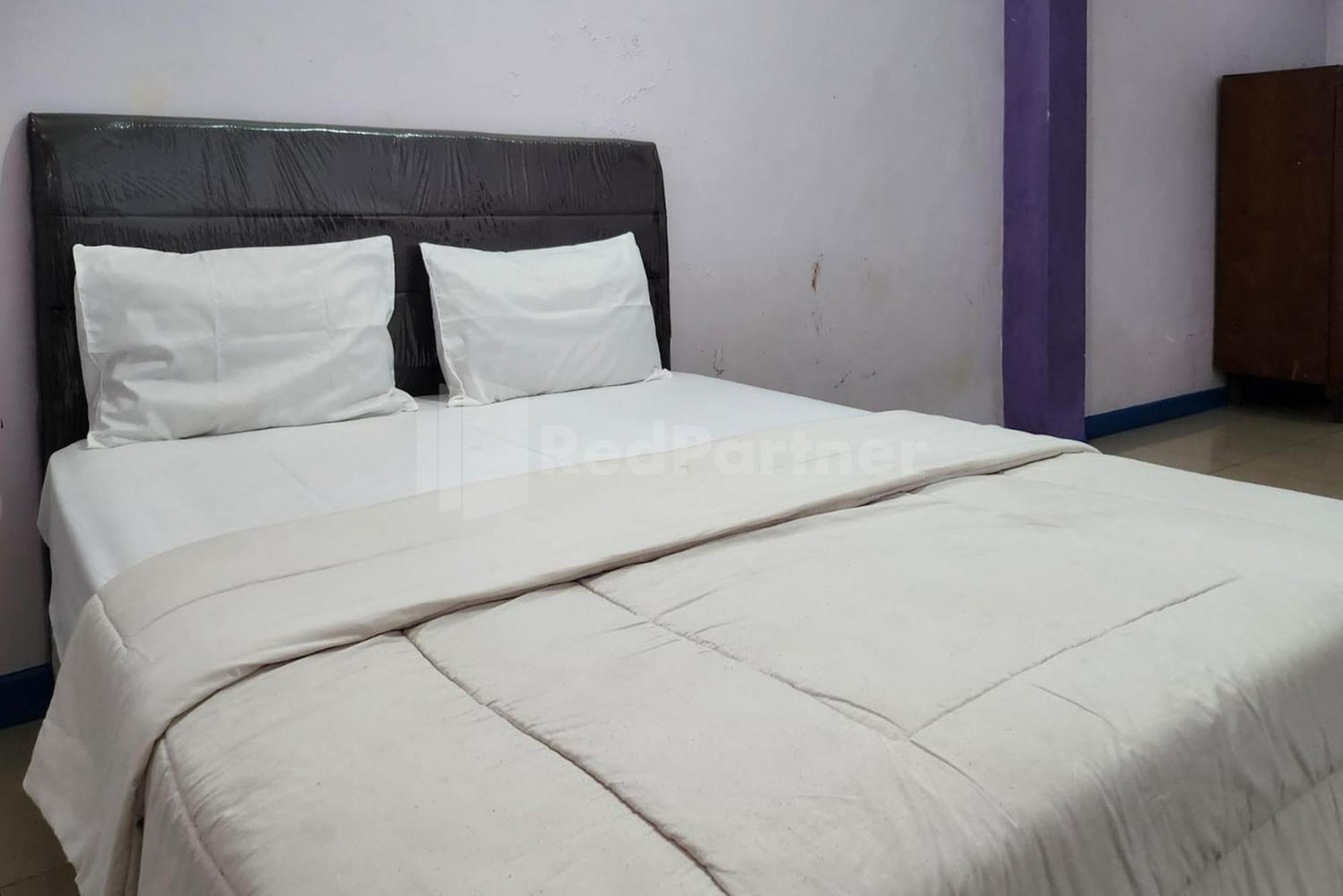 Puspita Homestay Mitra Reddoorz Bekasi Eksteriør bilde